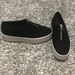 Vince Warner Zip-Front Black Suede. Size 6.5!